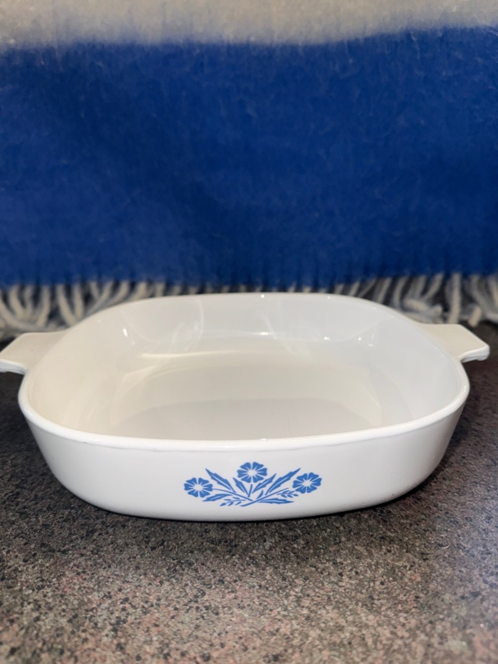 Corningware White Casserole Blue Floral Accent 10" casserole dish P-10-8, no lid